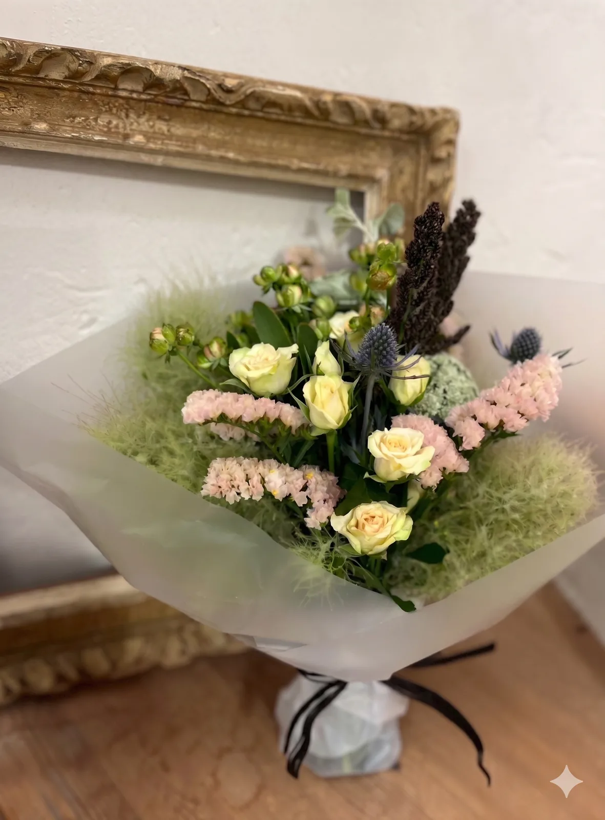 白薔薇とエリンジウム